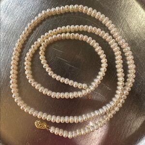 Elegant Pearl Necklace